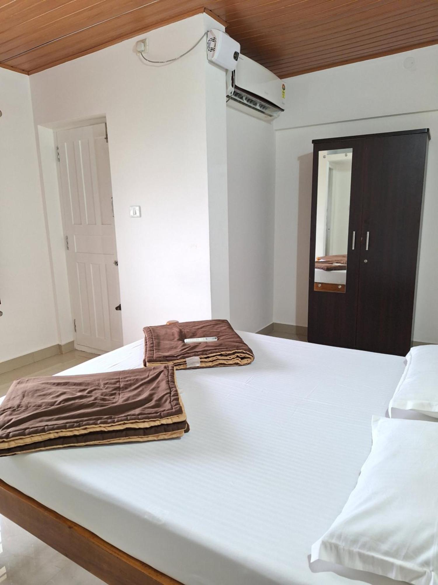 מנגלור Suvarna Grande Homes חדר תמונה